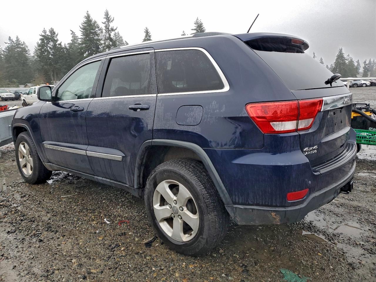 2012 JEEP GRAND CHEROKEE LAREDO photo 2