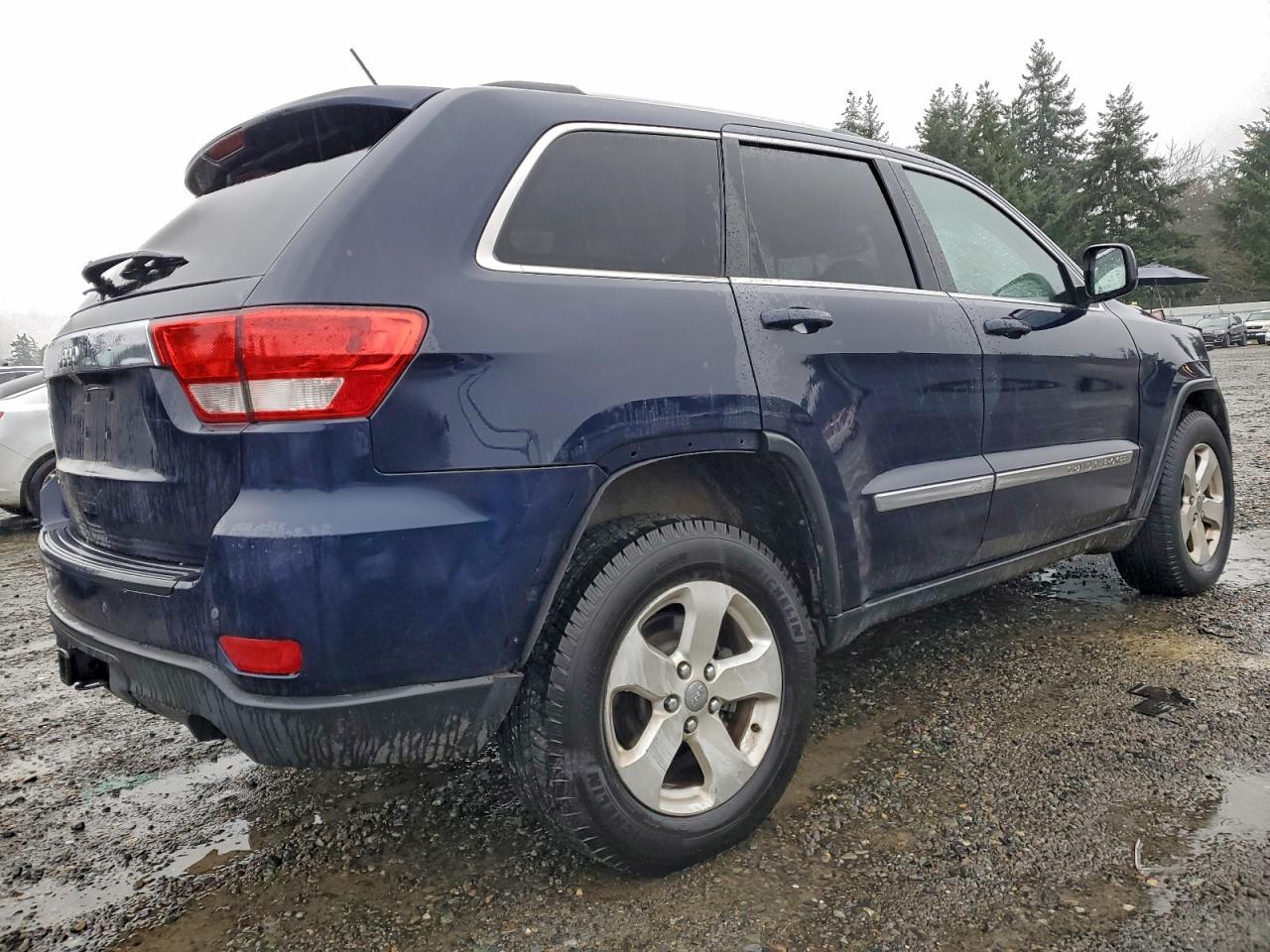 2012 JEEP GRAND CHEROKEE LAREDO photo 3