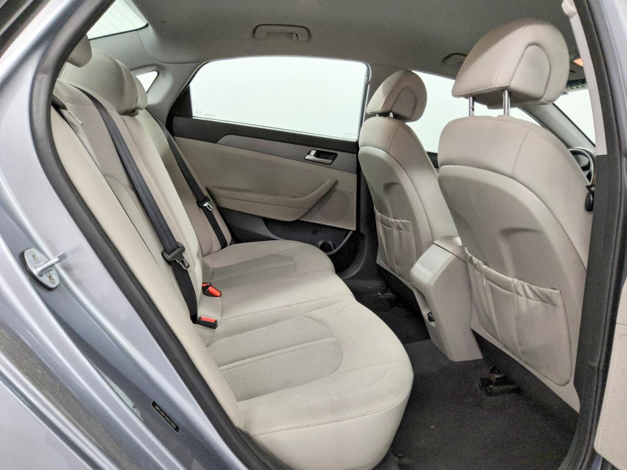 2017 HYUNDAI SONATA SE photo 10
