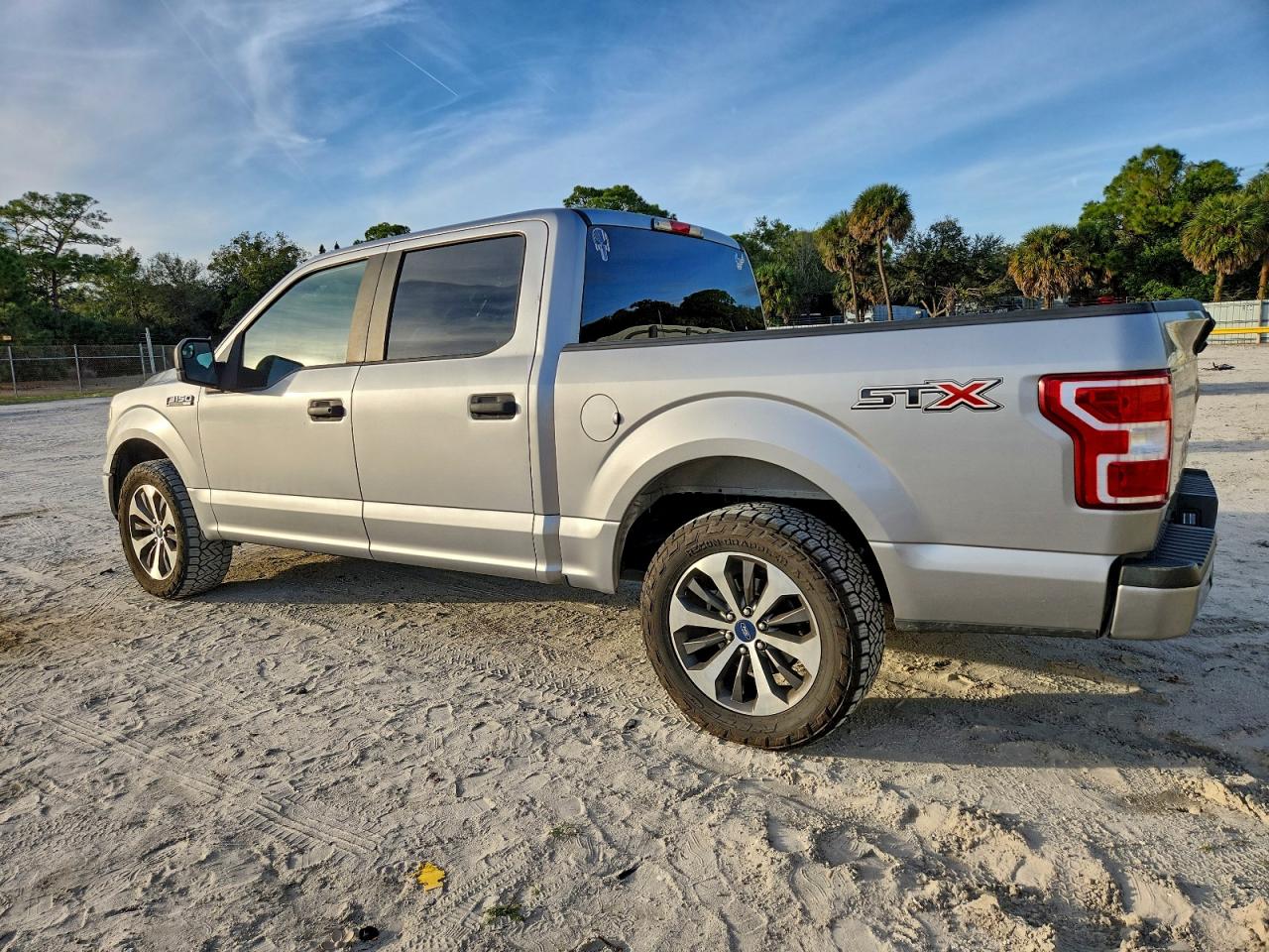 2020 FORD F150 SUPERCREW photo 2