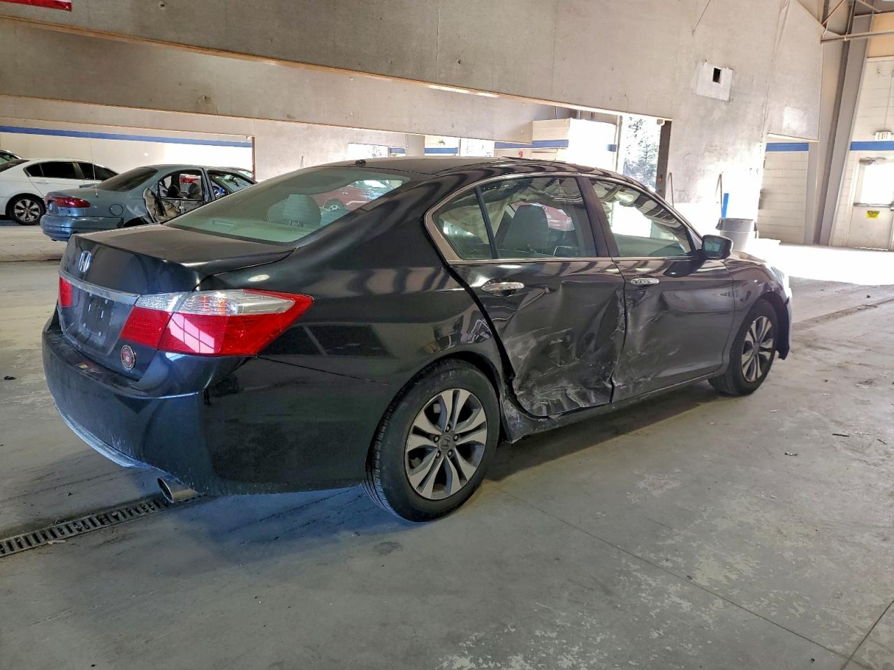 2015 HONDA ACCORD LX photo 3