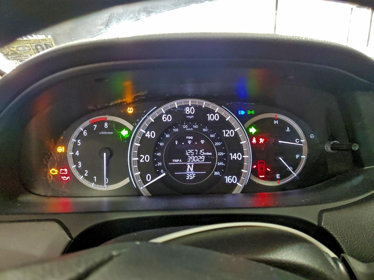 2015 HONDA ACCORD LX photo 9
