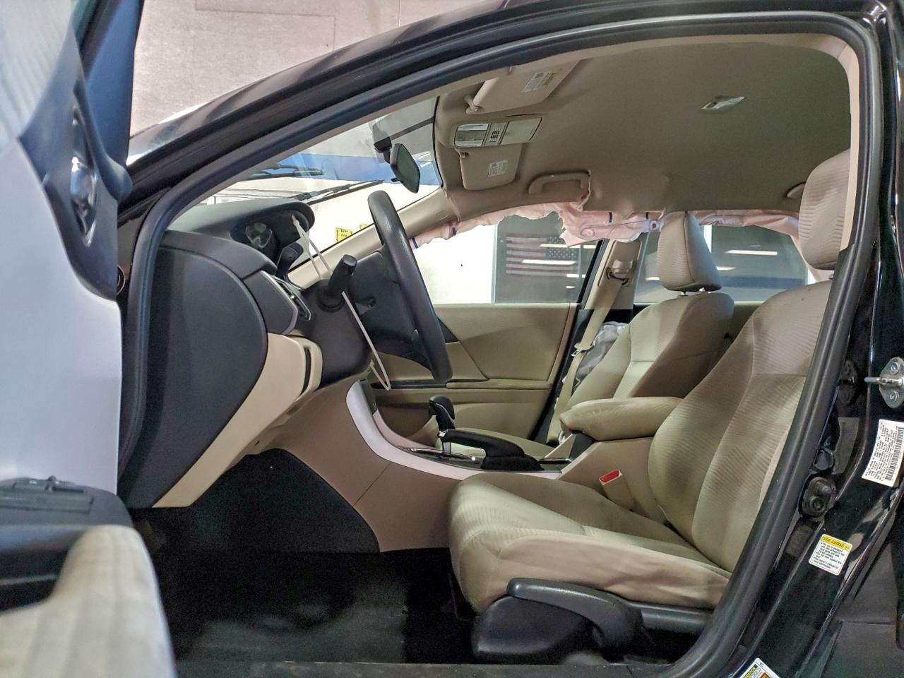 2015 HONDA ACCORD LX photo 7