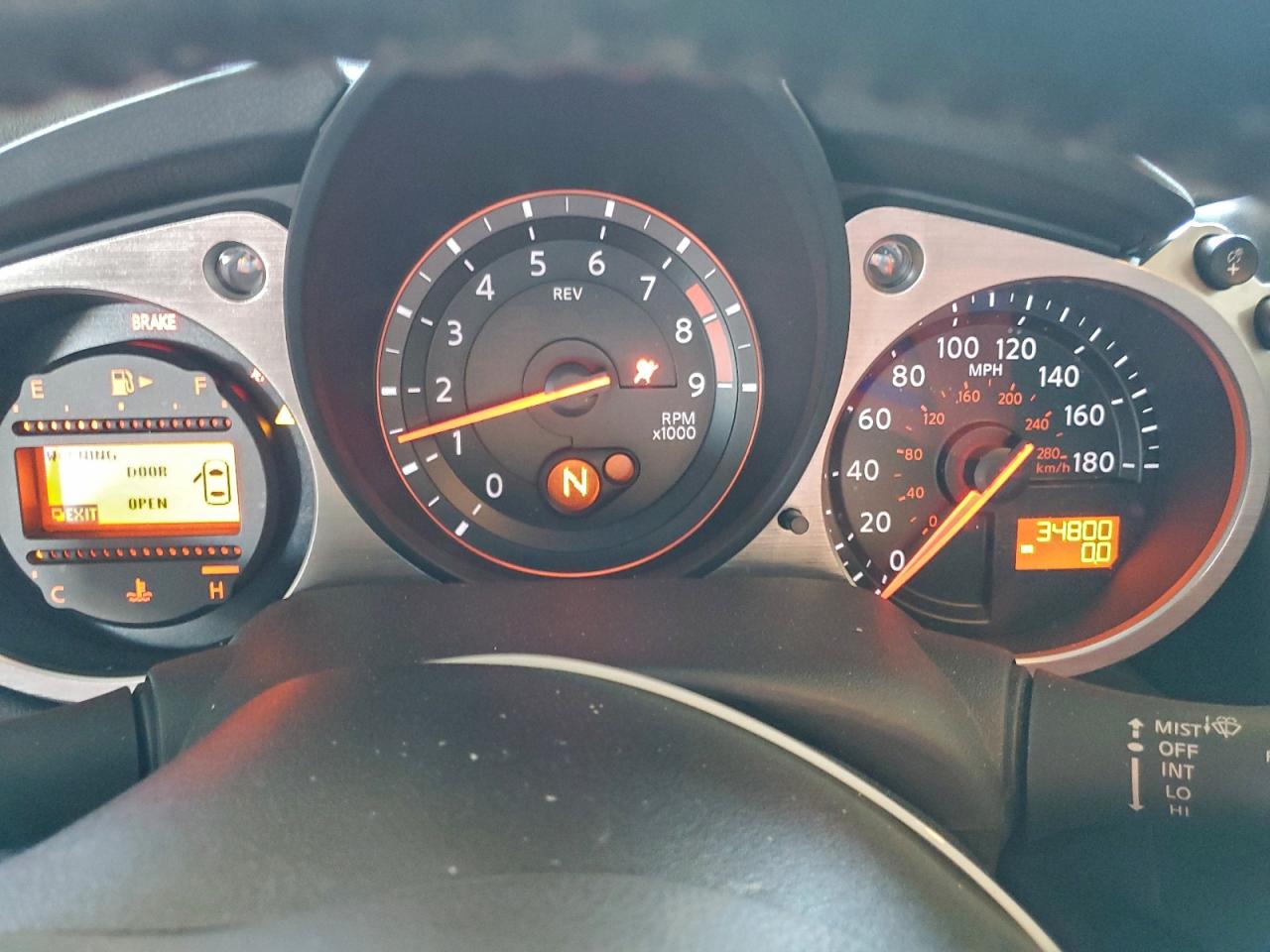2016 NISSAN 370Z BASE photo 9