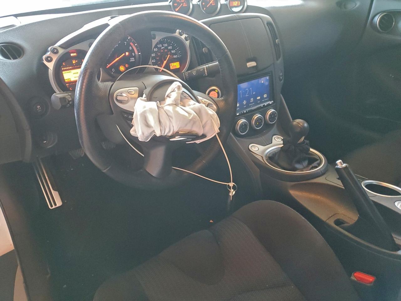 2016 NISSAN 370Z BASE photo 8
