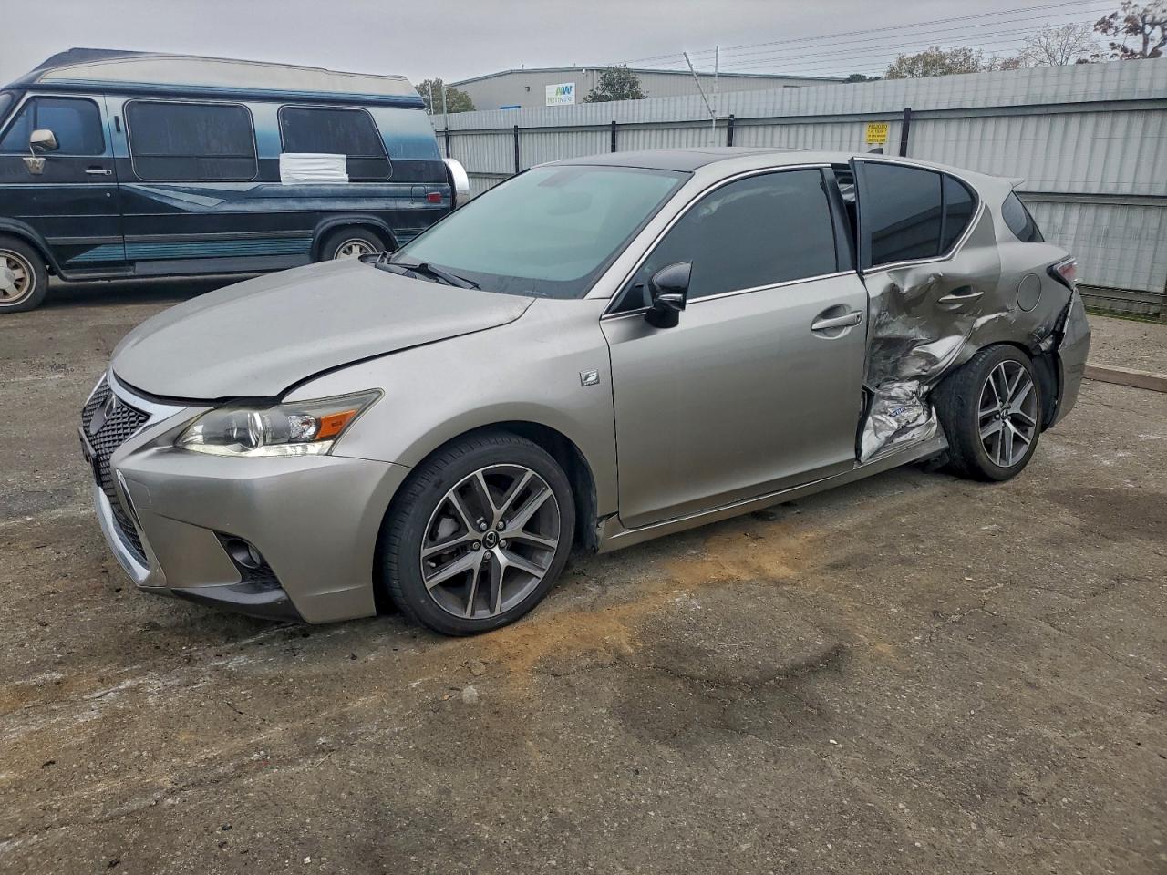 2017 LEXUS CT