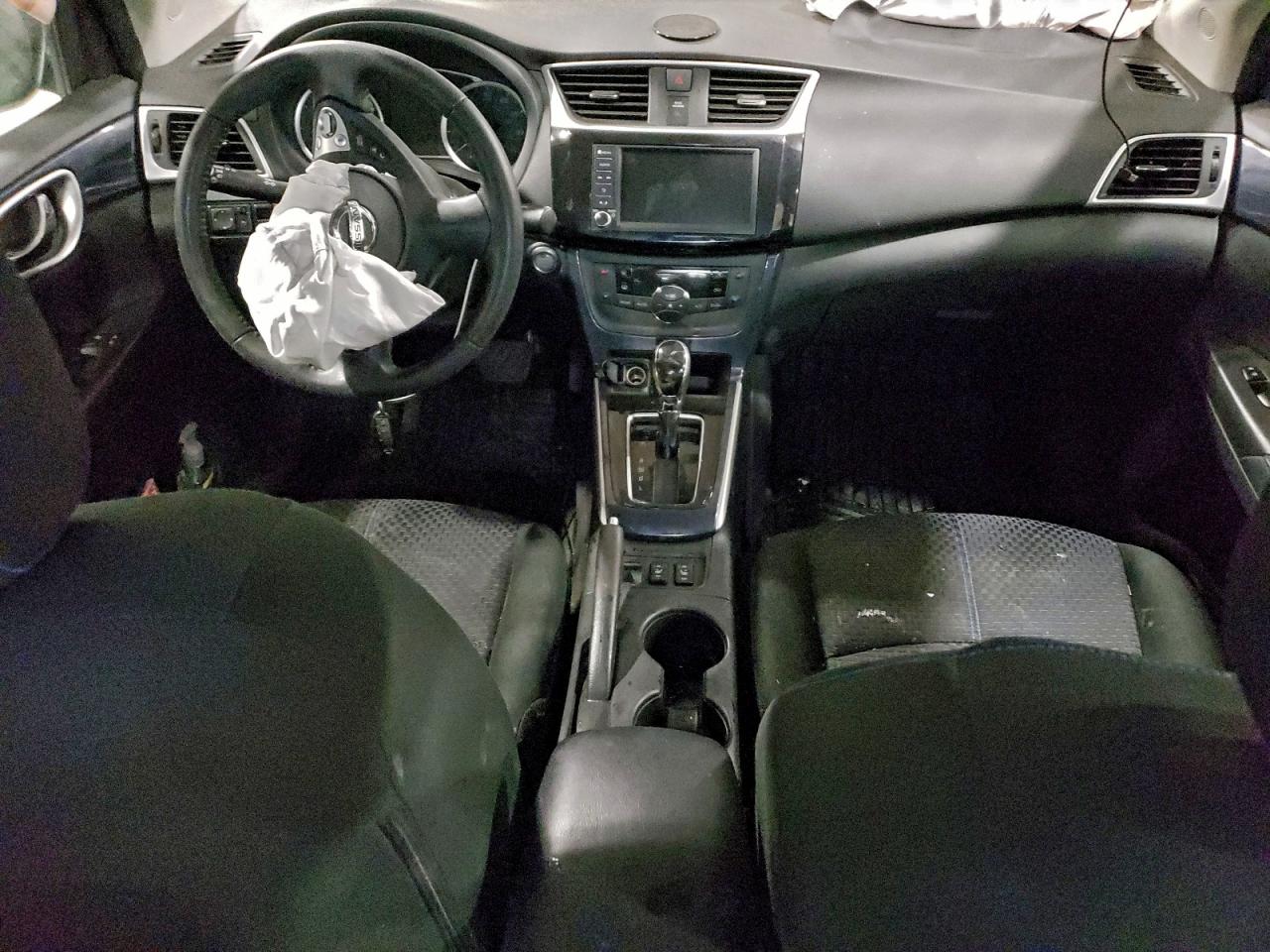 2019 NISSAN SENTRA S photo 8