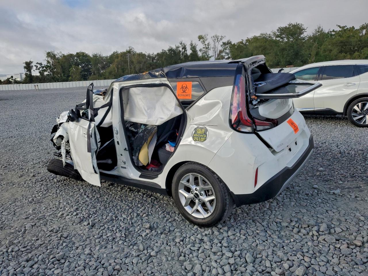 2025 KIA SOUL LX photo 2