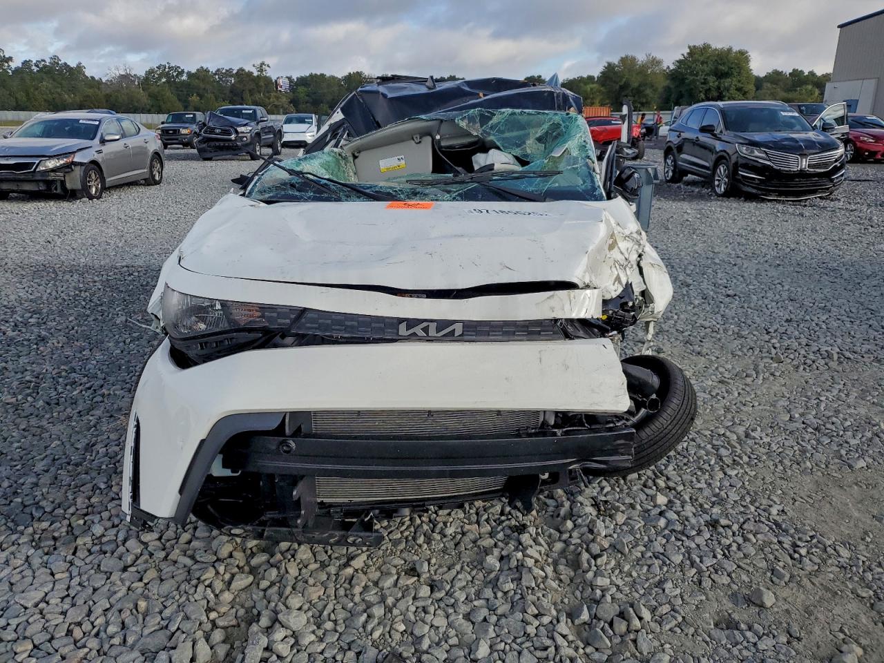 2025 KIA SOUL LX photo 5