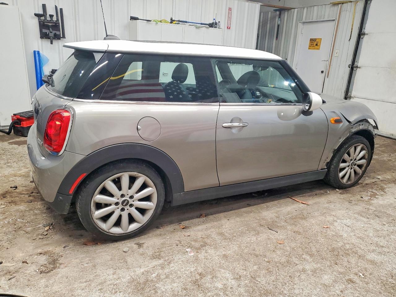 2019 MINI COOPER photo 3