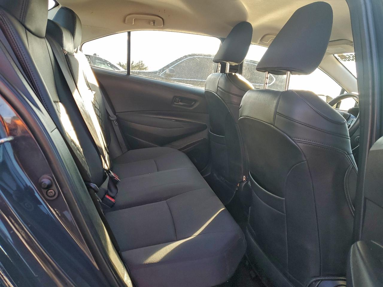 2023 TOYOTA COROLLA LE photo 10