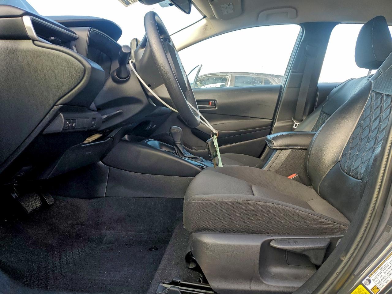 2023 TOYOTA COROLLA LE photo 7