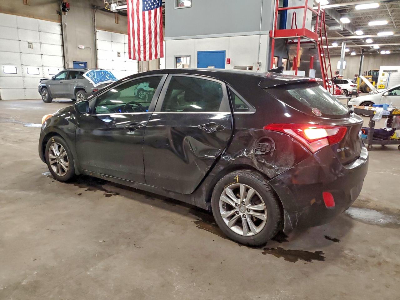 2013 HYUNDAI ELANTRA GT photo 2