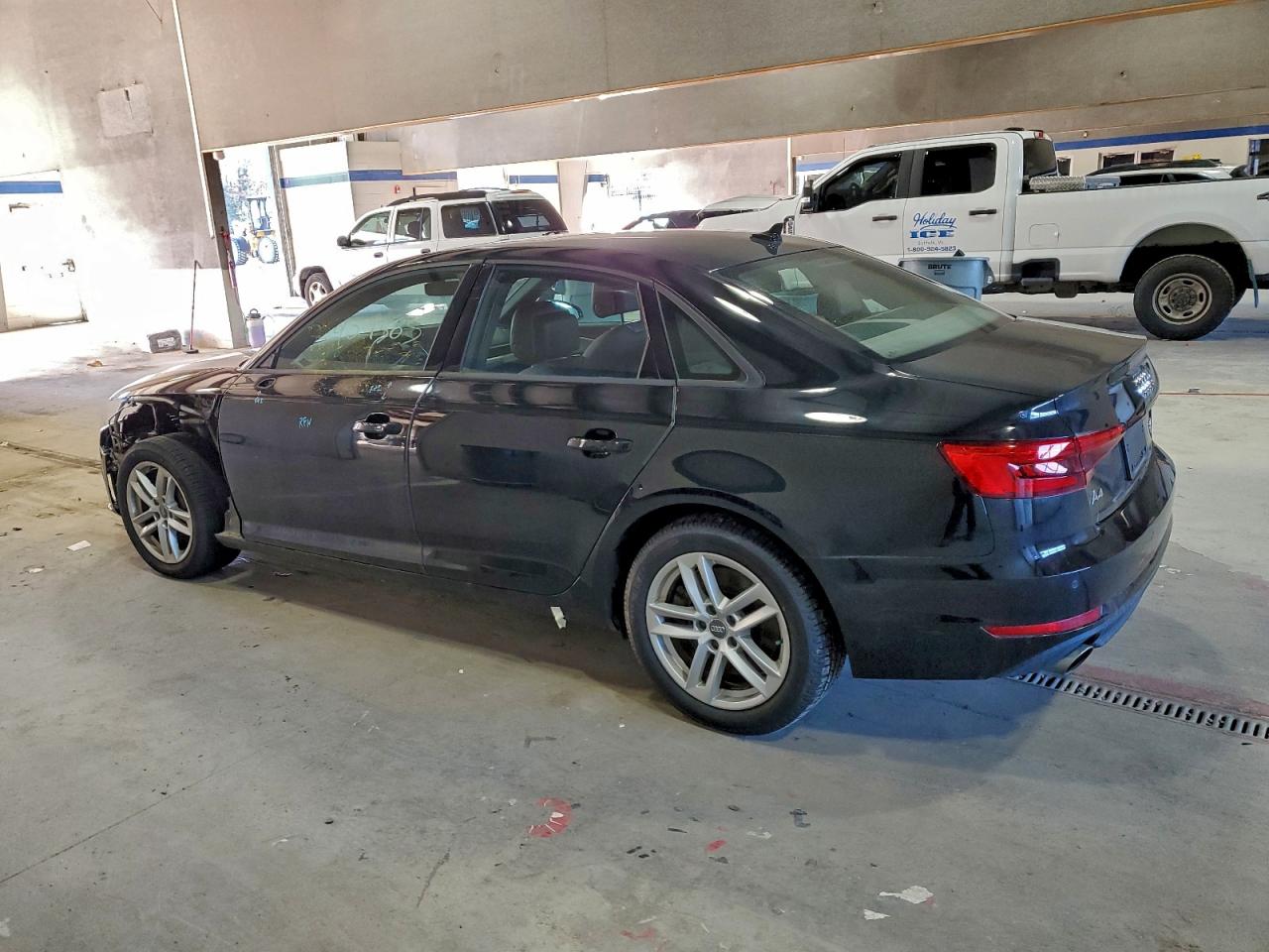 2017 AUDI A4 PREMIUM photo 2