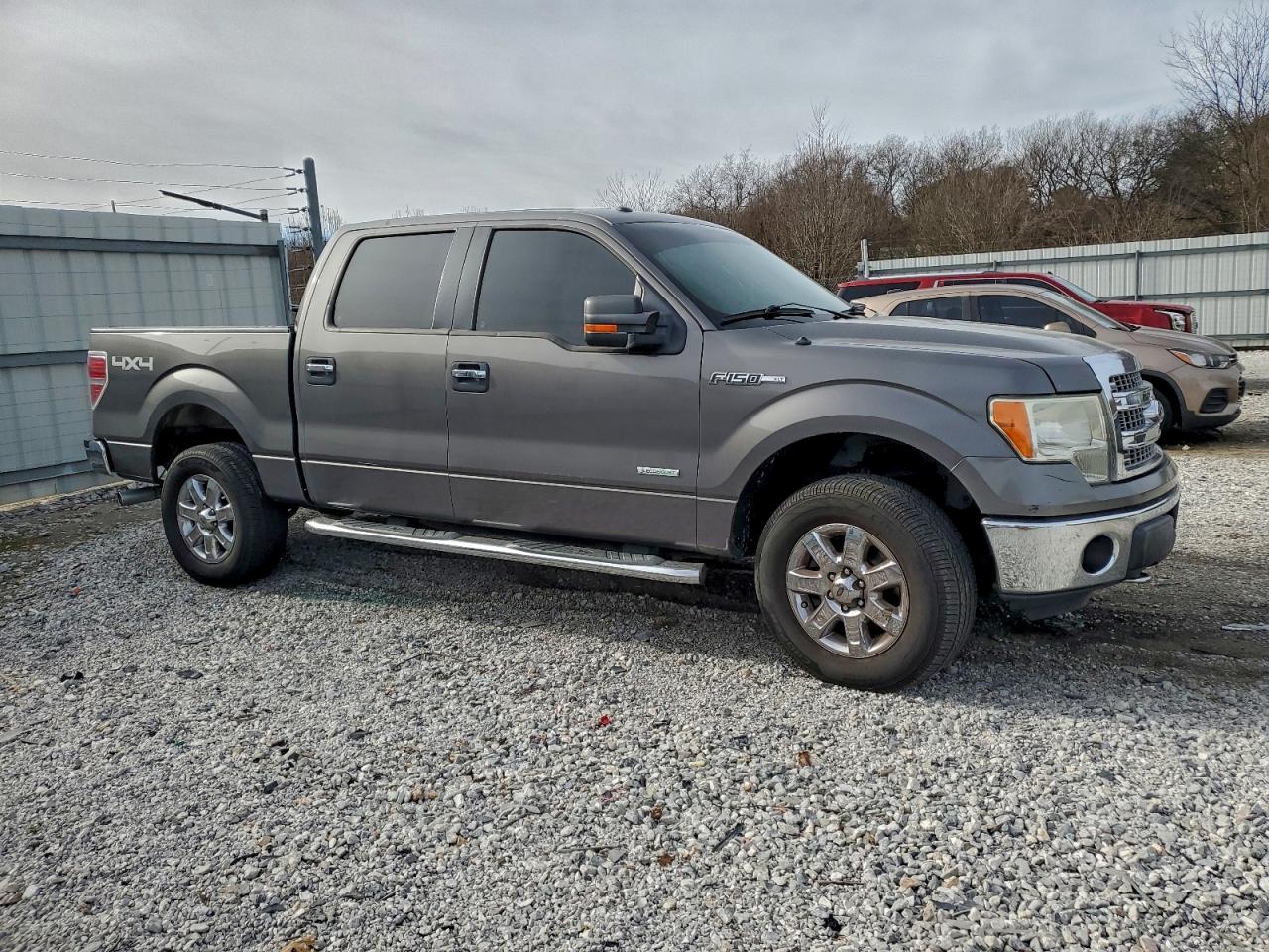 2013 FORD F150 SUPERCREW photo 4