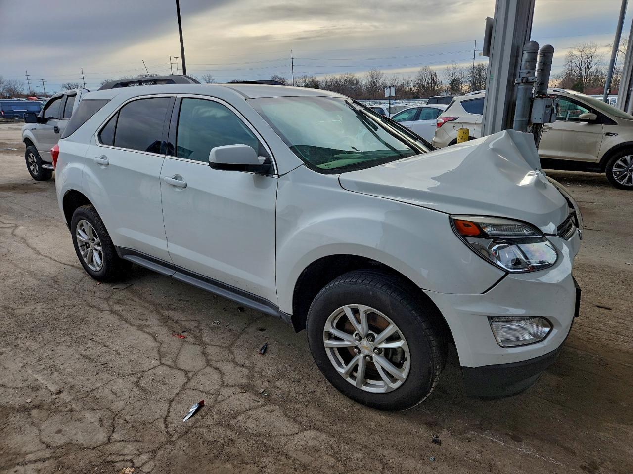 2016 CHEVROLET EQUINOX LT photo 4