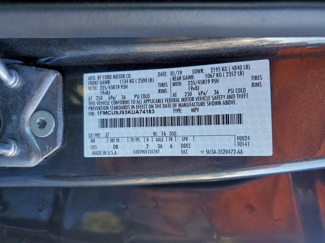 2019 FORD ESCAPE TITANIUM photo 37