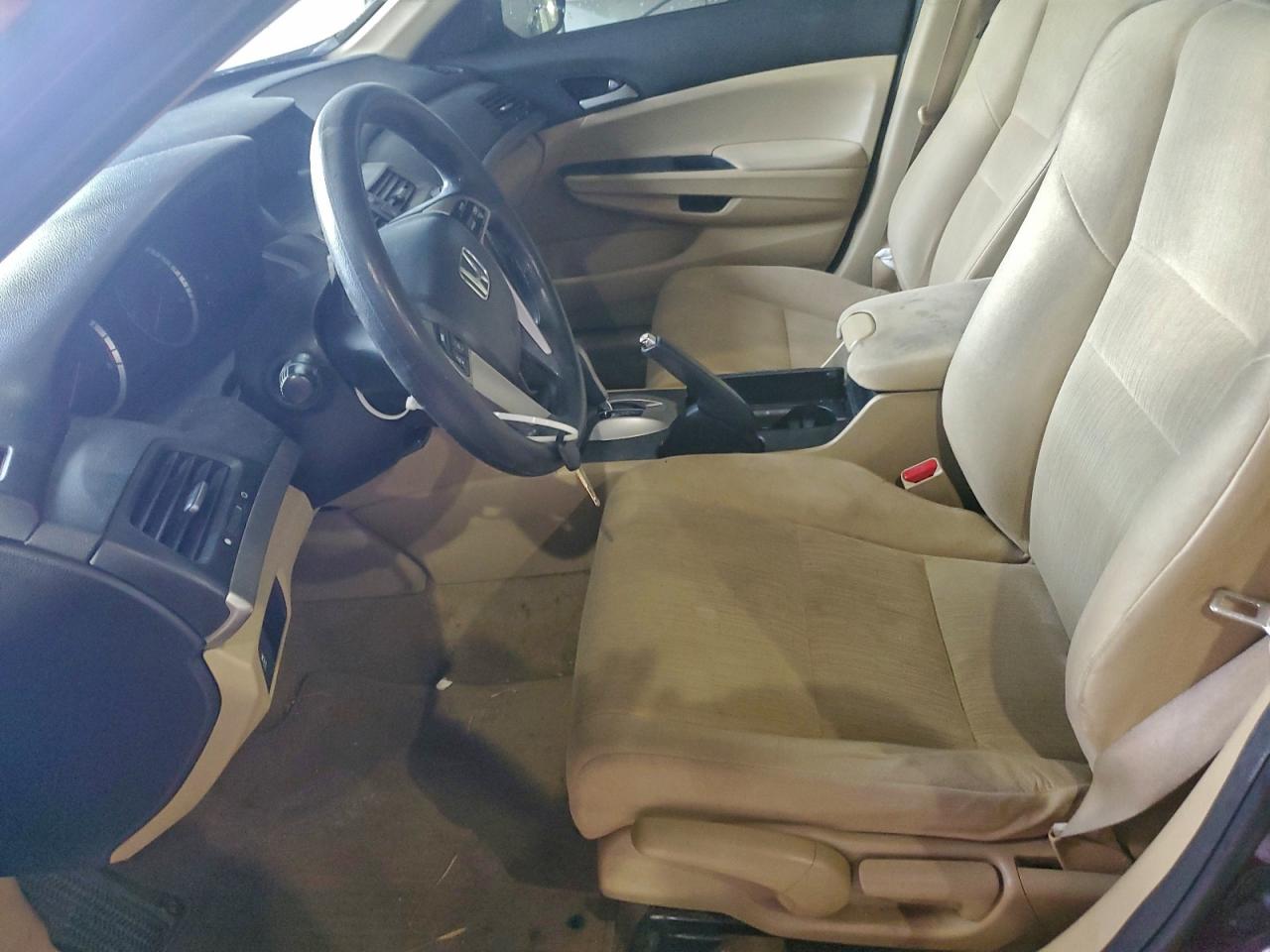 2012 HONDA ACCORD LX photo 19