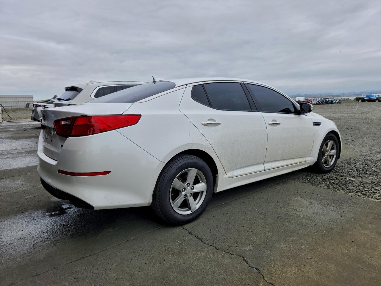 2015 KIA OPTIMA LX photo 3