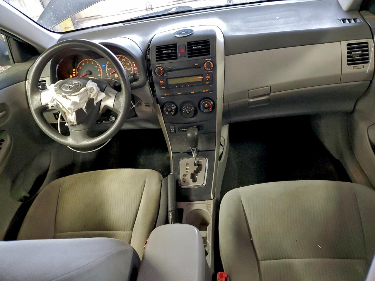 2010 TOYOTA COROLLA BASE photo 8