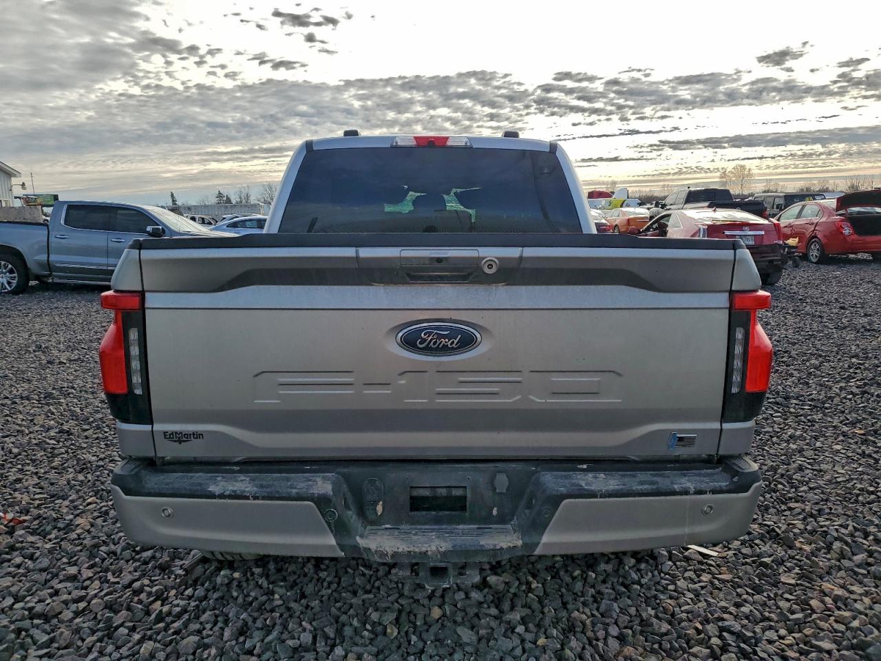 2023 FORD F150 LIGHTNING PRO photo 6