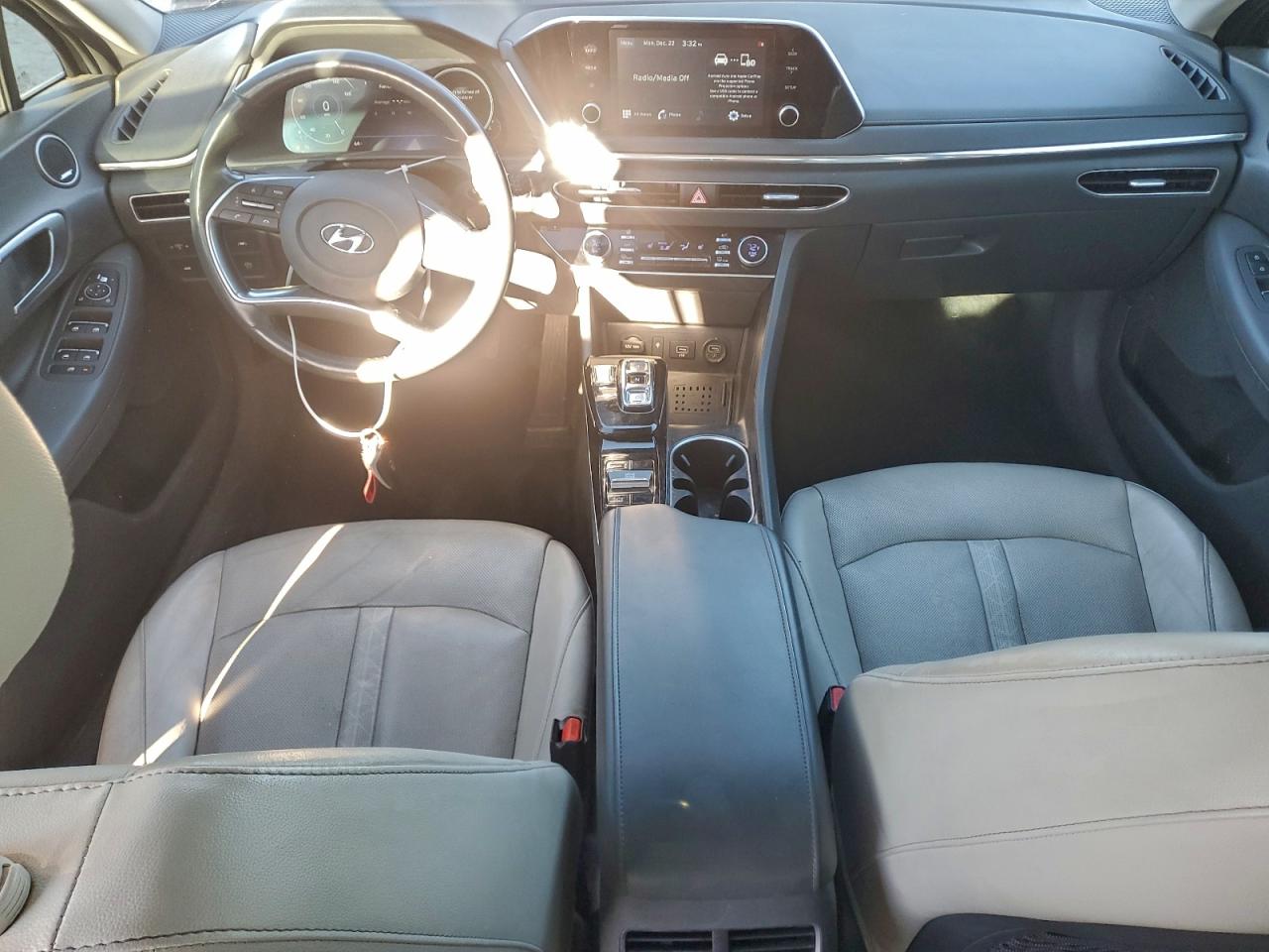 2020 HYUNDAI SONATA photo 8