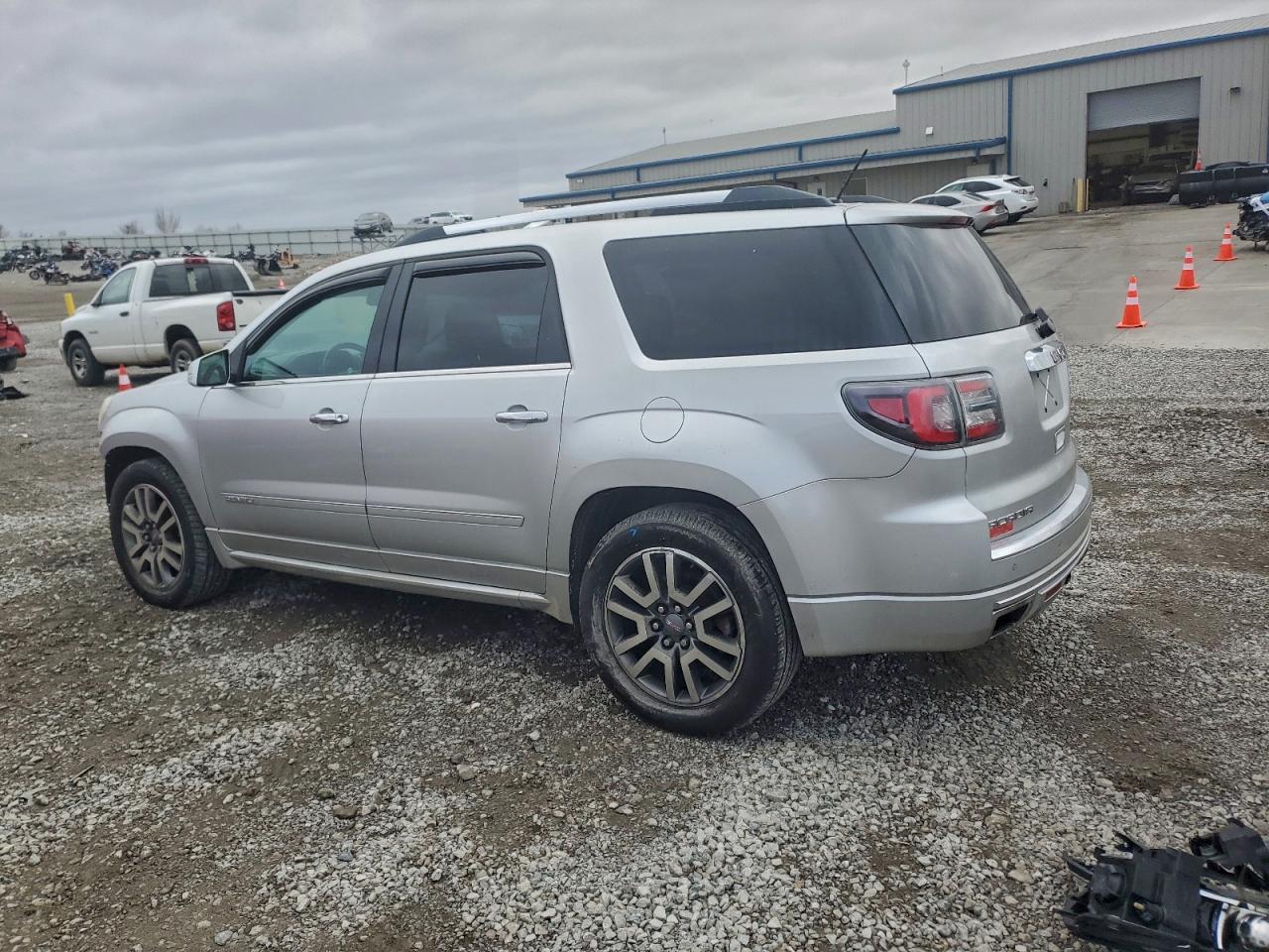 2014 GMC ACADIA DENALI photo 2