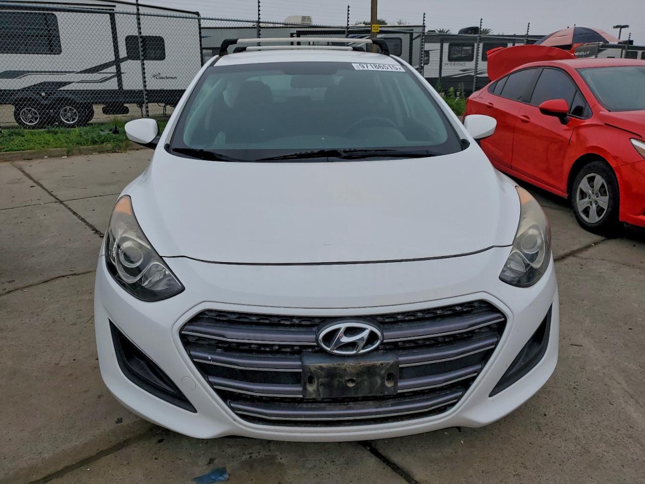 2017 HYUNDAI ELANTRA GT photo 5
