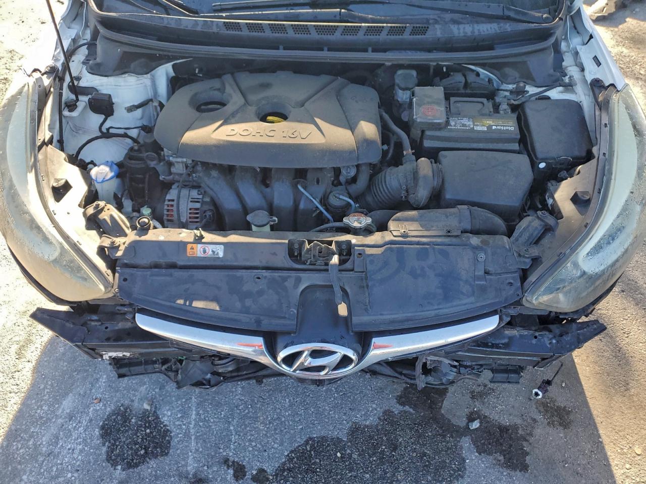 2016 HYUNDAI ELANTRA photo 11