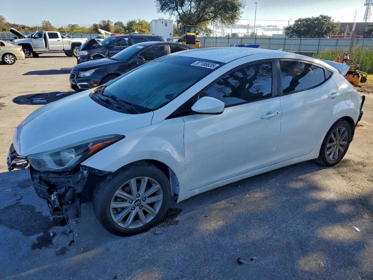 2016 HYUNDAI ELANTRA