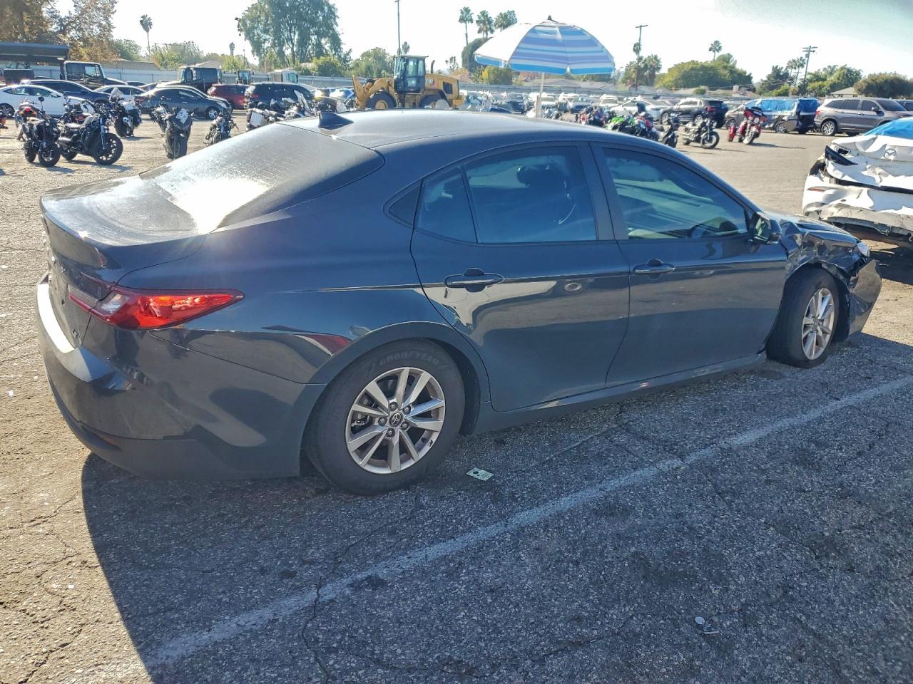 2025 TOYOTA CAMRY XSE photo 3