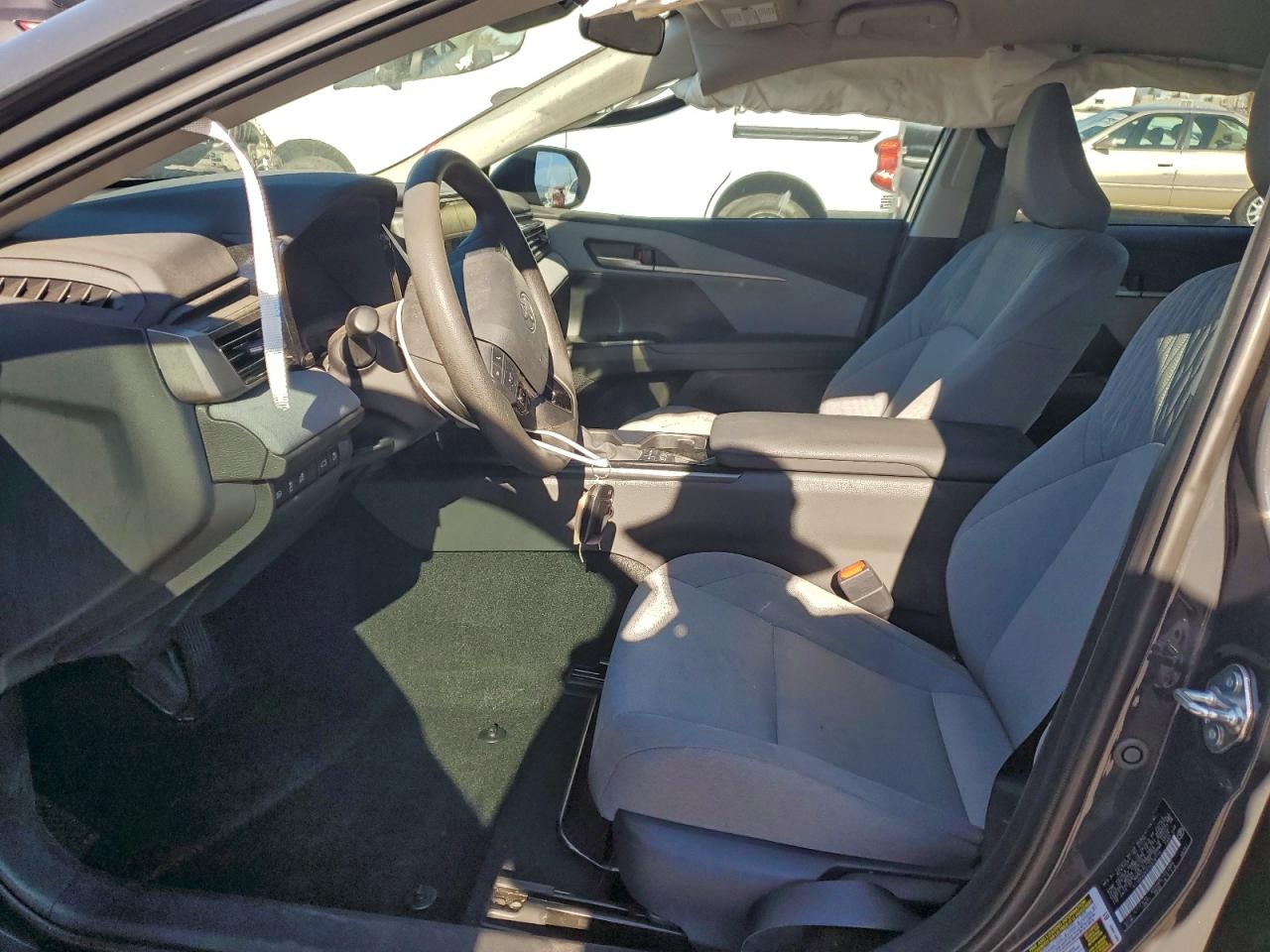 2025 TOYOTA CAMRY XSE photo 7