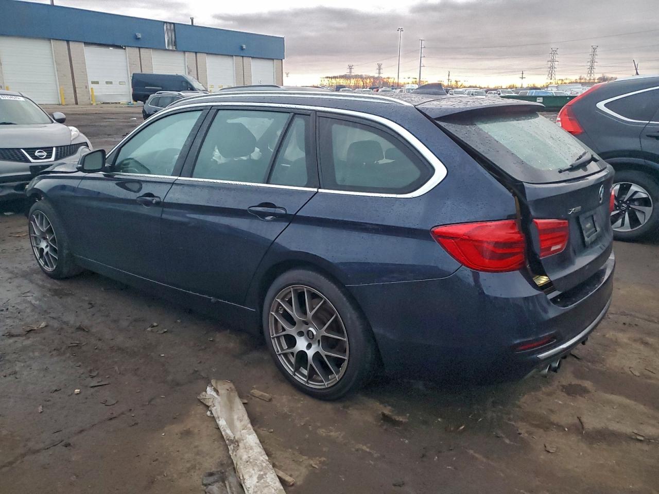 2016 BMW 328 XI photo 2