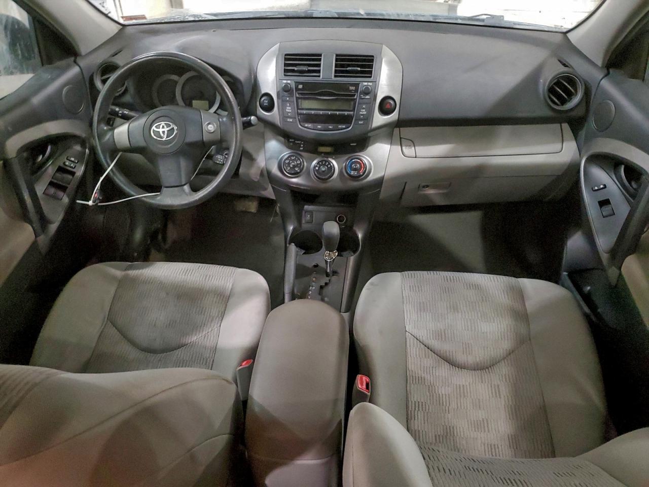 2010 TOYOTA RAV4 photo 8