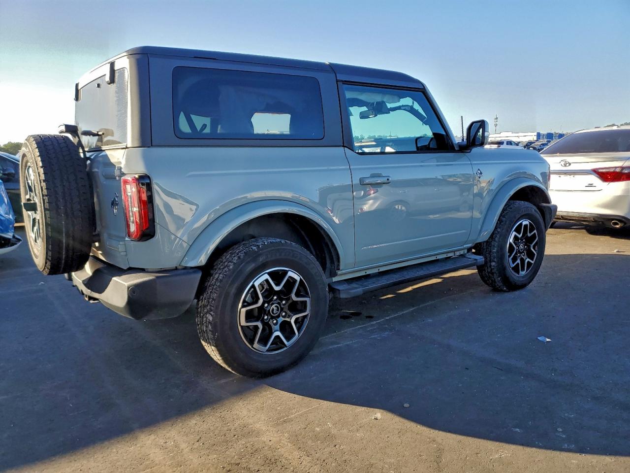 2023 FORD BRONCO BASE photo 3