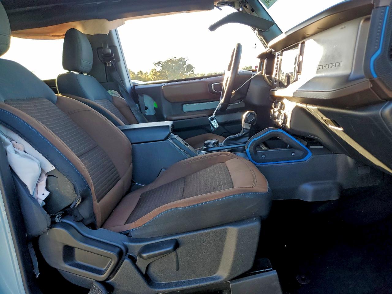 2023 FORD BRONCO BASE photo 7