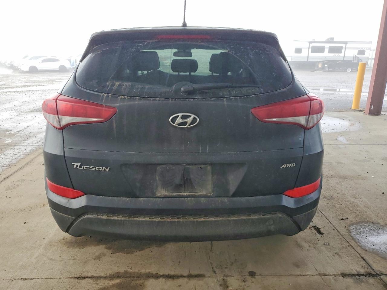 2018 HYUNDAI TUCSON SE photo 6