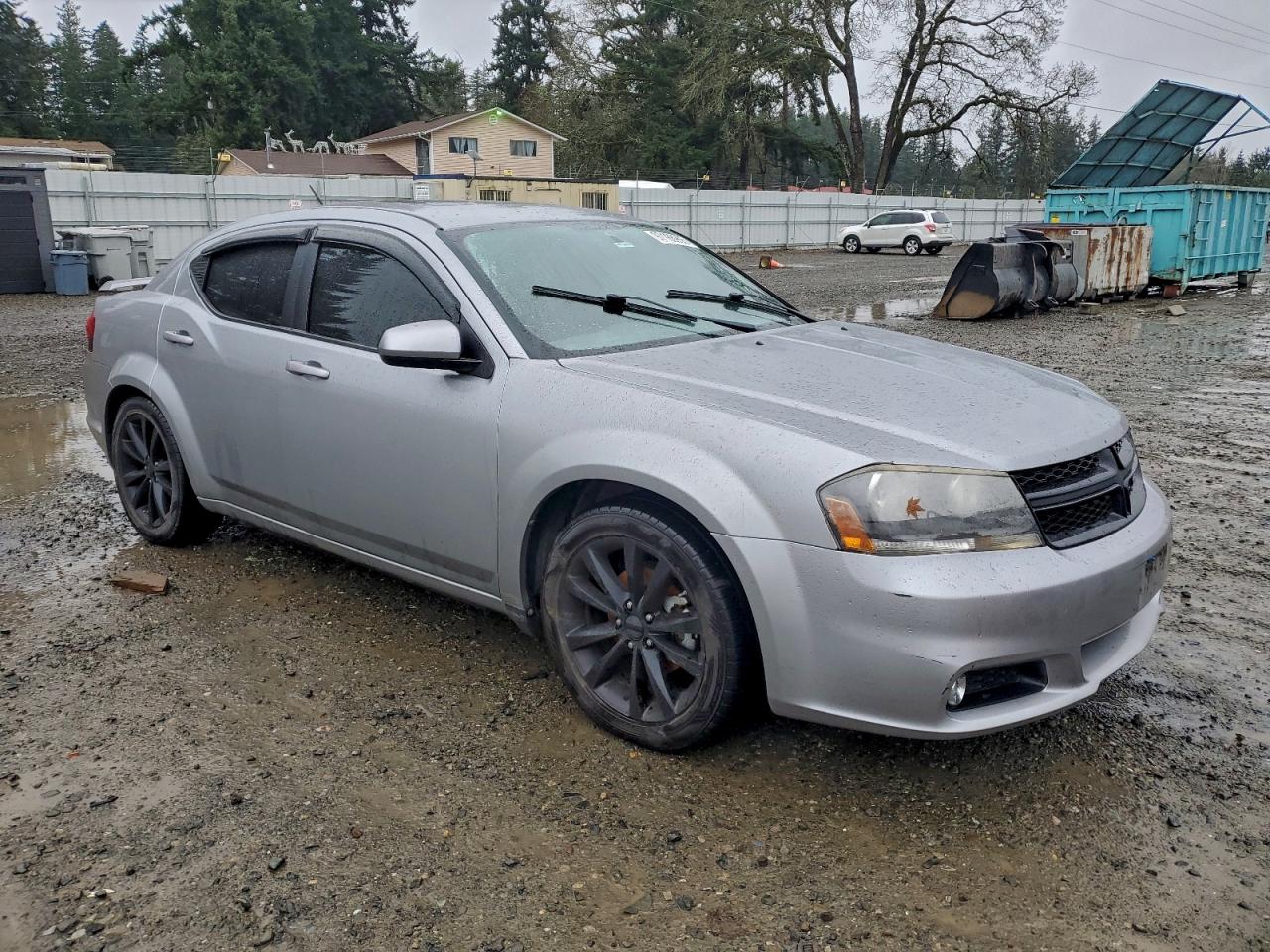 2013 DODGE AVENGER SXT photo 4
