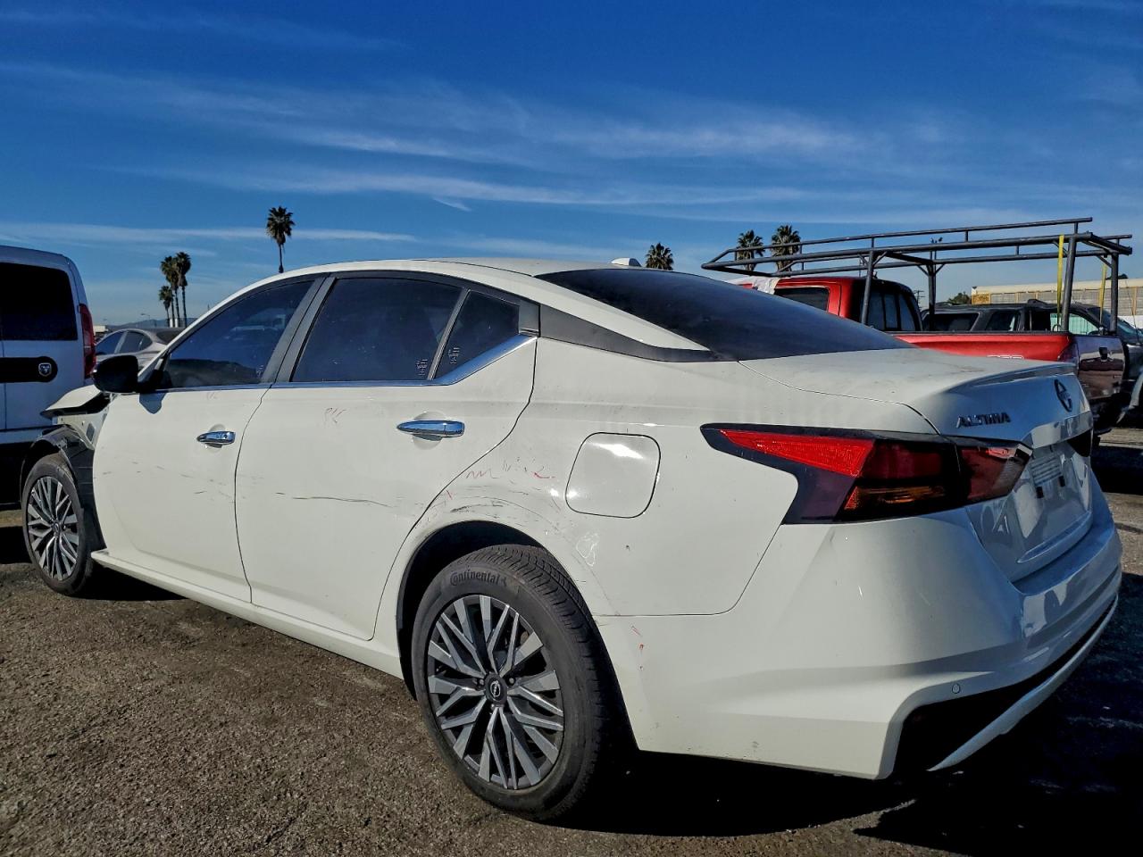 2025 NISSAN ALTIMA SV photo 3