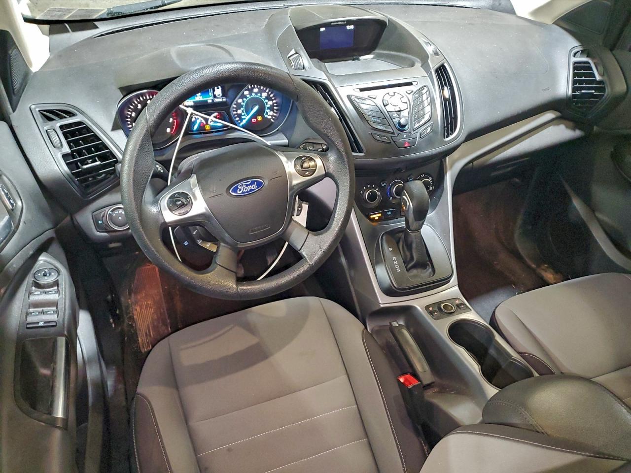 2016 FORD ESCAPE SE photo 8