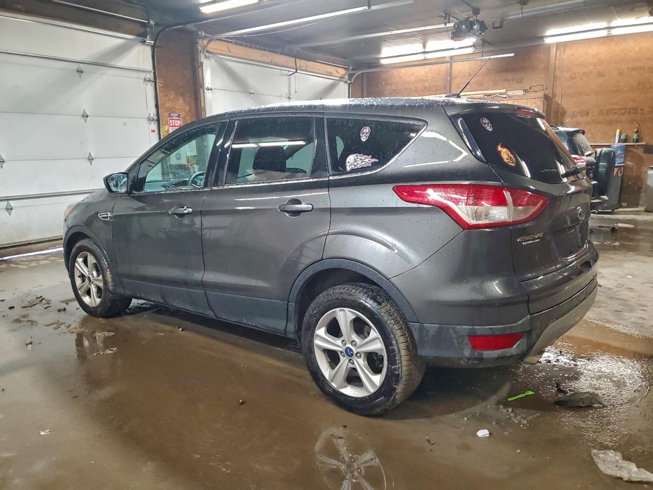 2016 FORD ESCAPE SE photo 2