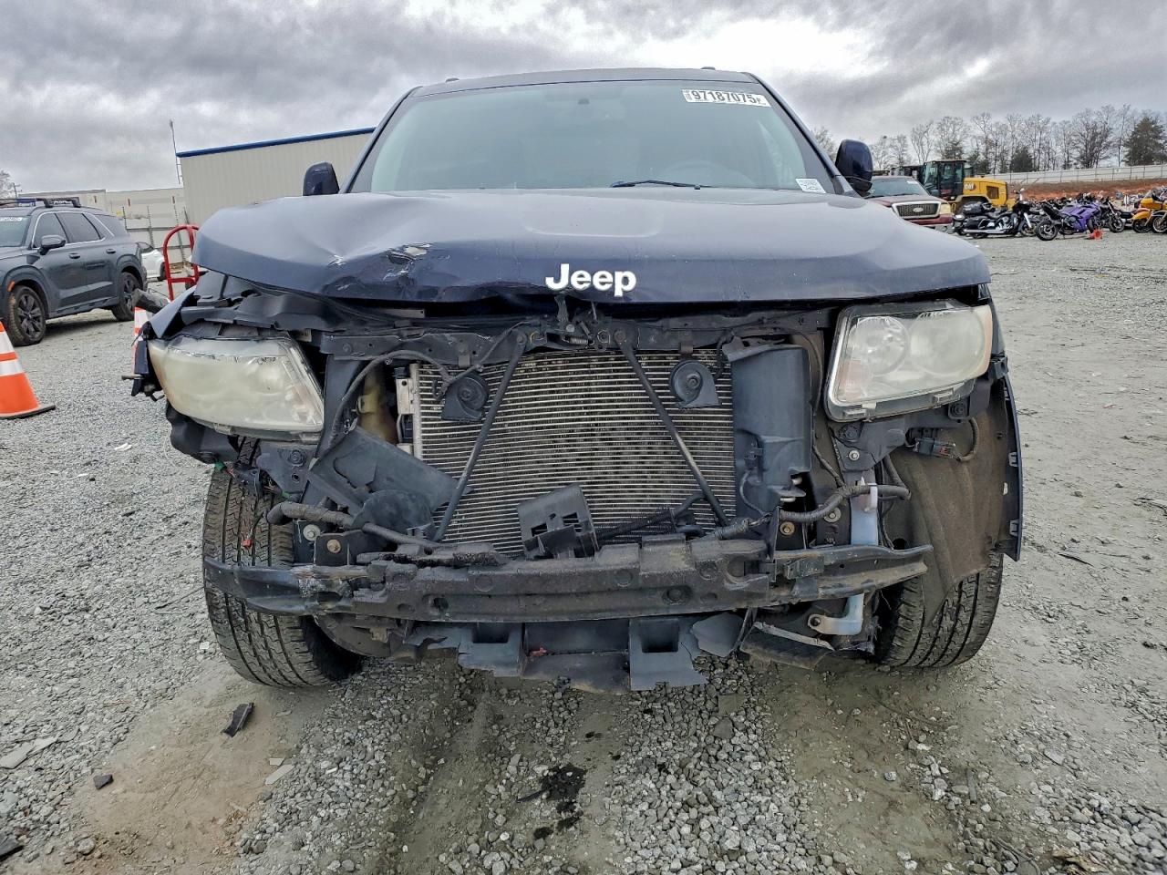 2012 JEEP GRAND CHEROKEE LAREDO photo 5