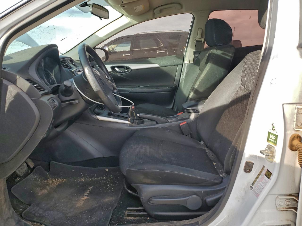 2019 NISSAN SENTRA S photo 7
