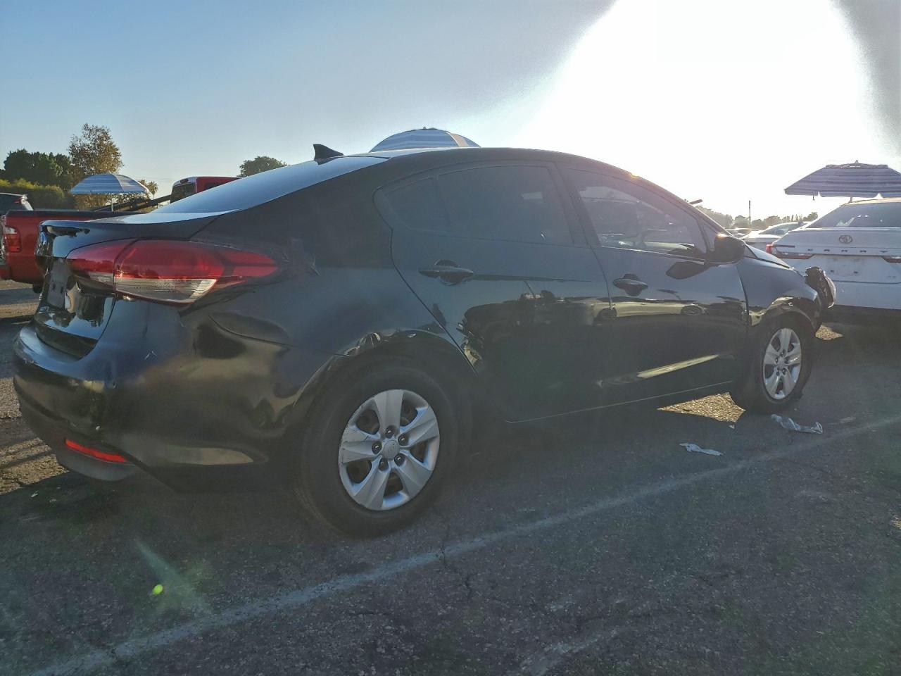 2017 KIA FORTE LX photo 3