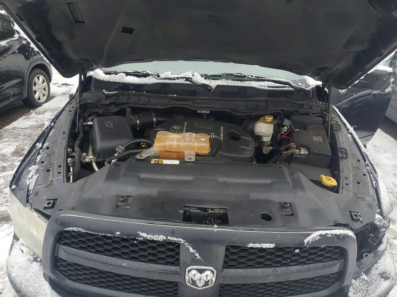 2016 RAM 1500 ST photo 11