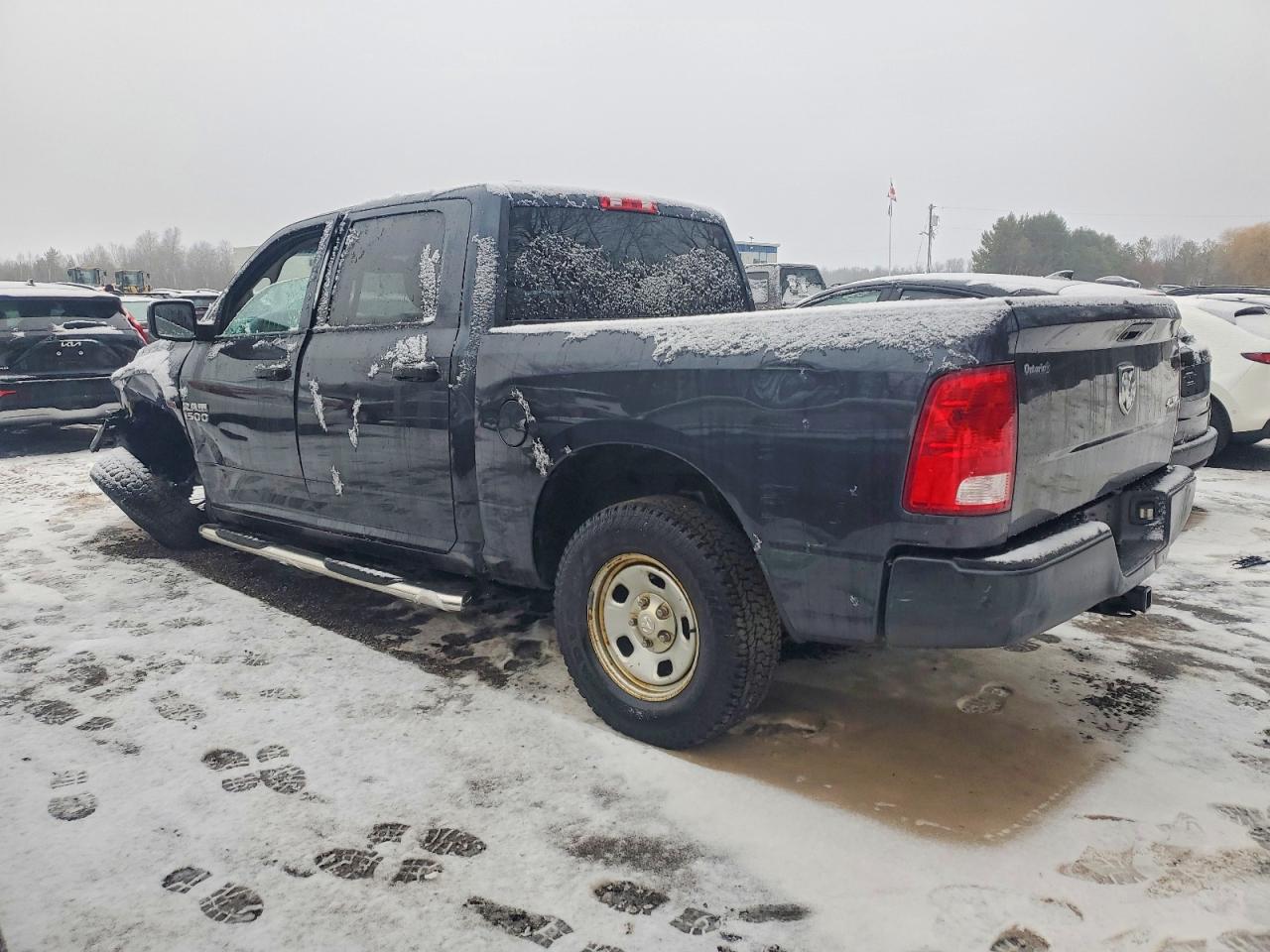 2016 RAM 1500 ST photo 2