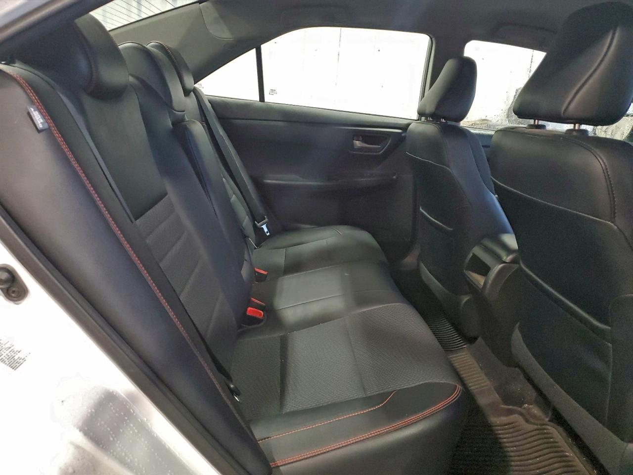 2017 TOYOTA CAMRY LE photo 10