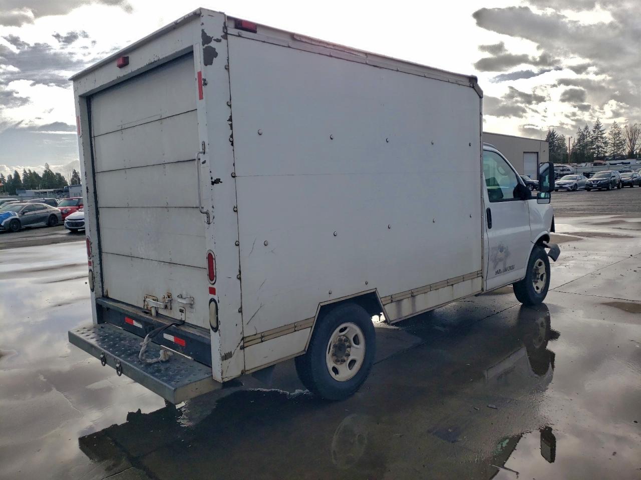 2007 GMC SAVANA CUTAWAY G3500 photo 3