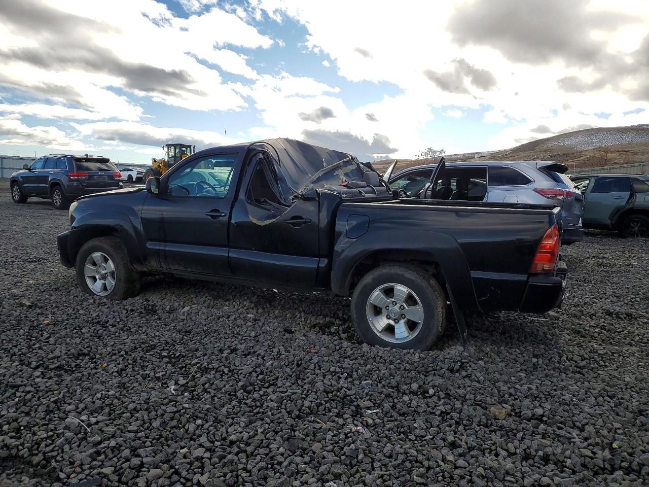 2006 TOYOTA TACOMA DOUBLE CAB photo 2