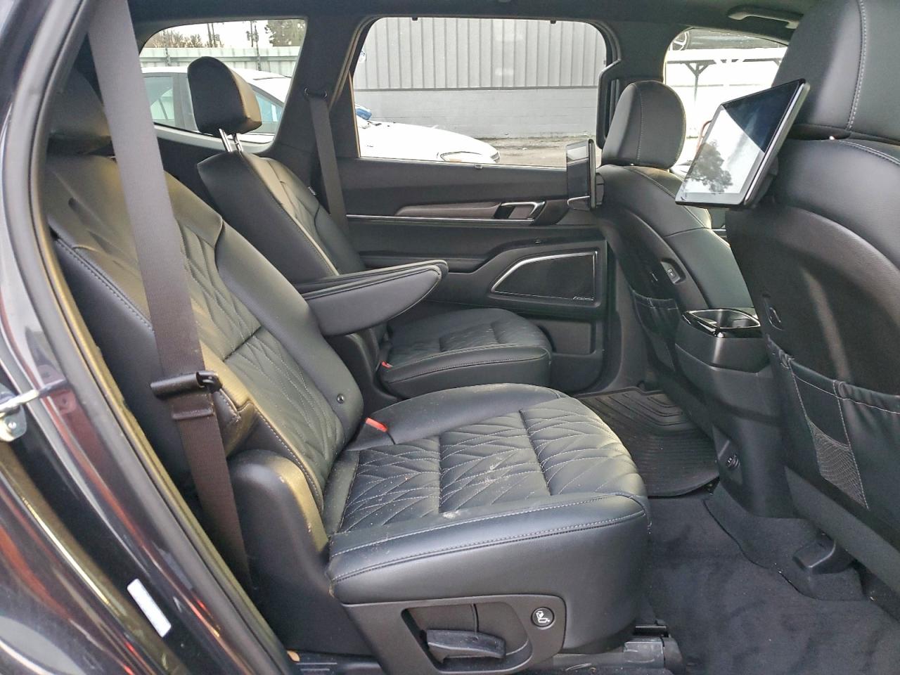 2025 KIA TELLURIDE SX photo 11